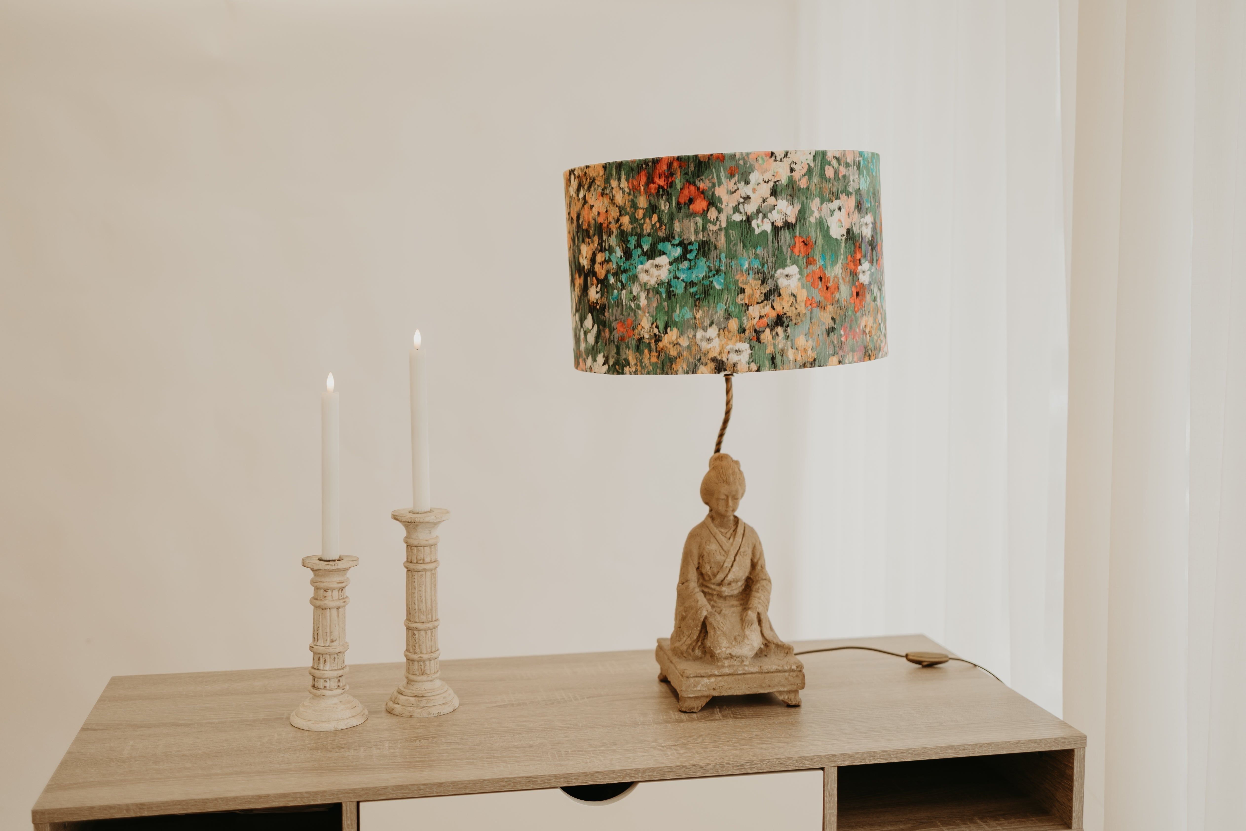 Ao comprar um abajur tens que ter em consideração...