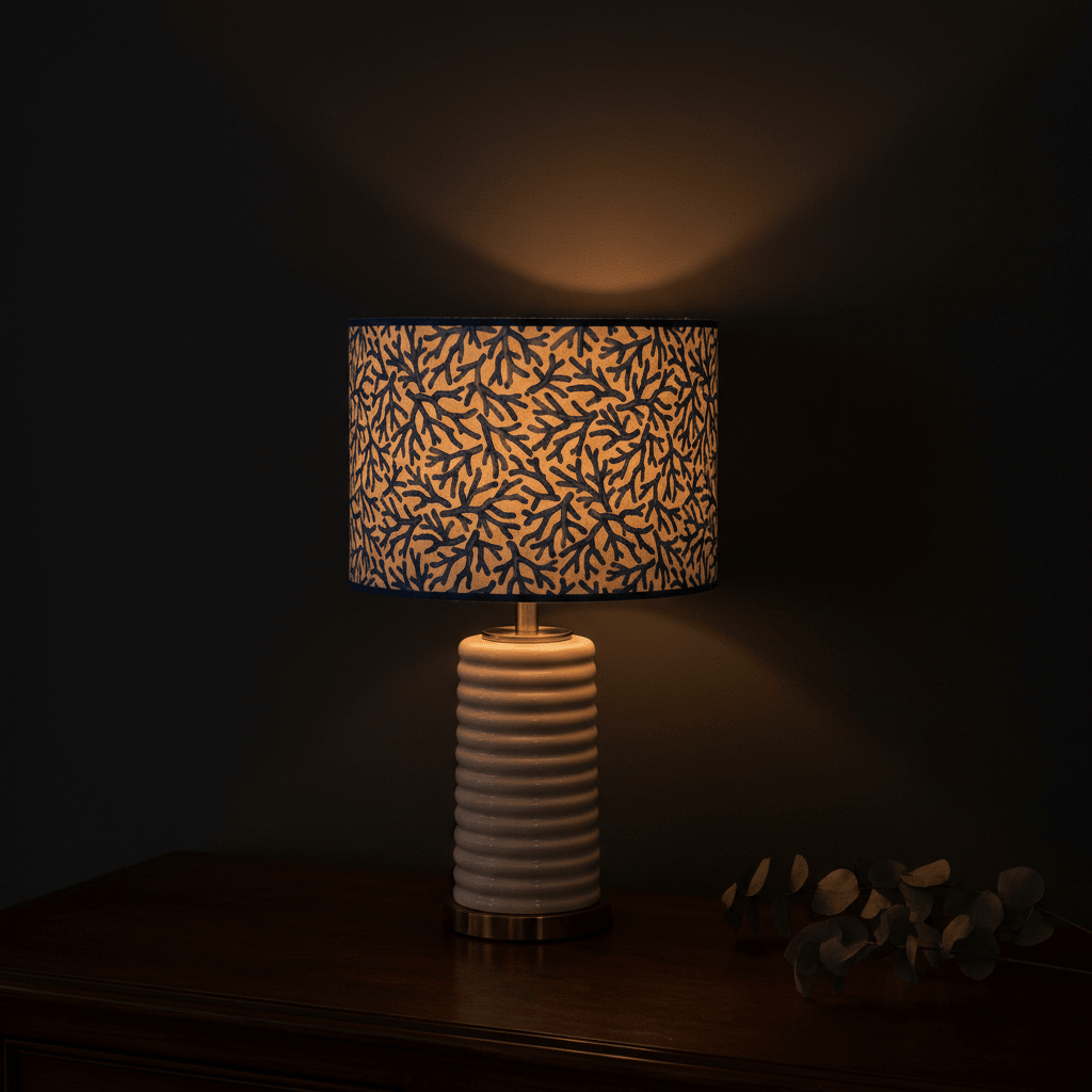 Abajur Coralia - Domus Concept - Light StudioAbajurDomus ConceptCoralia — Feed Instagram v2TamborAbajur de Mesa