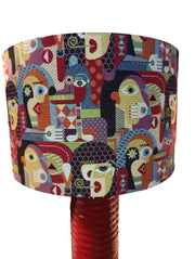 Faces - Domus Concept - Light StudioAbajurDomus ConceptPeça de iluminação disruptiva e fora da caixa da Domus Concept Light Studio, um abajur de design excecional e extravagante, fabricado à mão em Portugal para projetos de decoração de luxo únicos.TamborAbajur de Mesa