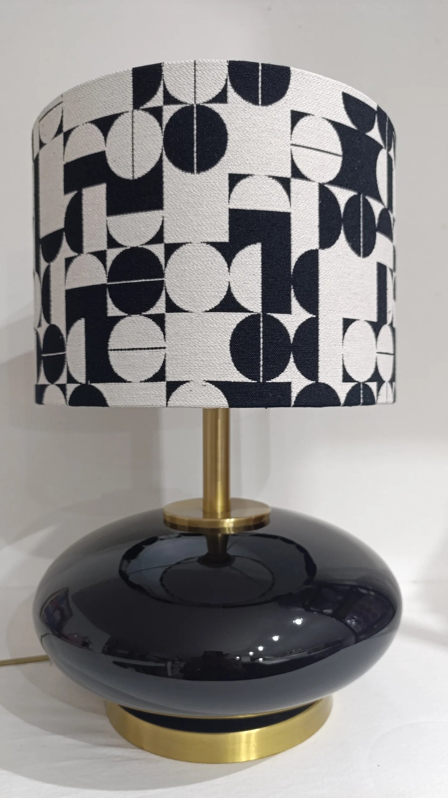 Veluma | D.34cm Preto - Domus Concept - Light StudioCandeeiroDomus Concept Light StudioVeluma | D.34cm Preto